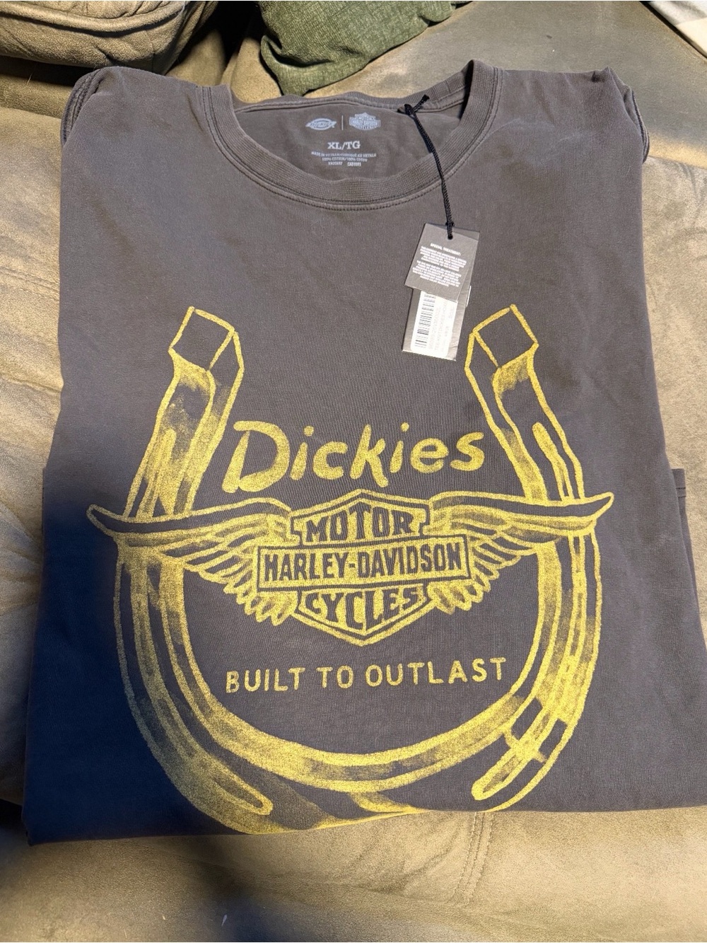 Harley-Davidson Men’s Black Tee with Yellow Horseshoe Graphic